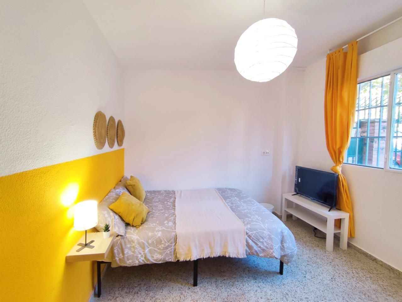 Dormitori de Planta baixa en venda en  Granada Capital amb Aire condicionat i Terrassa