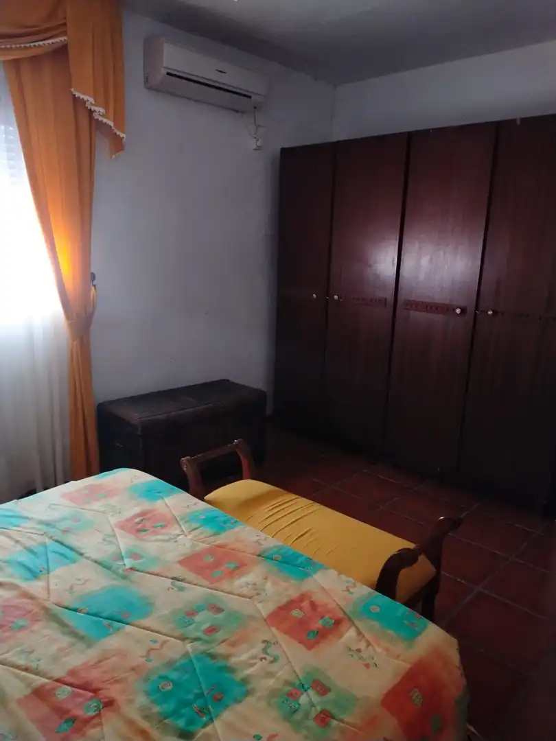 Habitación de Casa o chalet en venta en Navalvillar de Pela con Aire acondicionado y Amueblado
