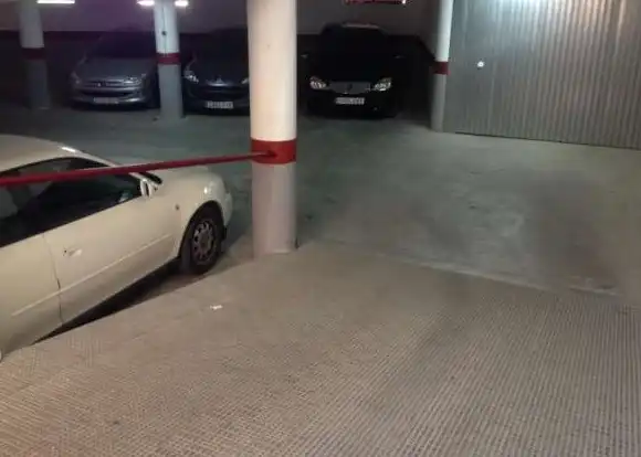 Garaje en venta en MIGUEL ANGEL UNAMUNO, El Llano
