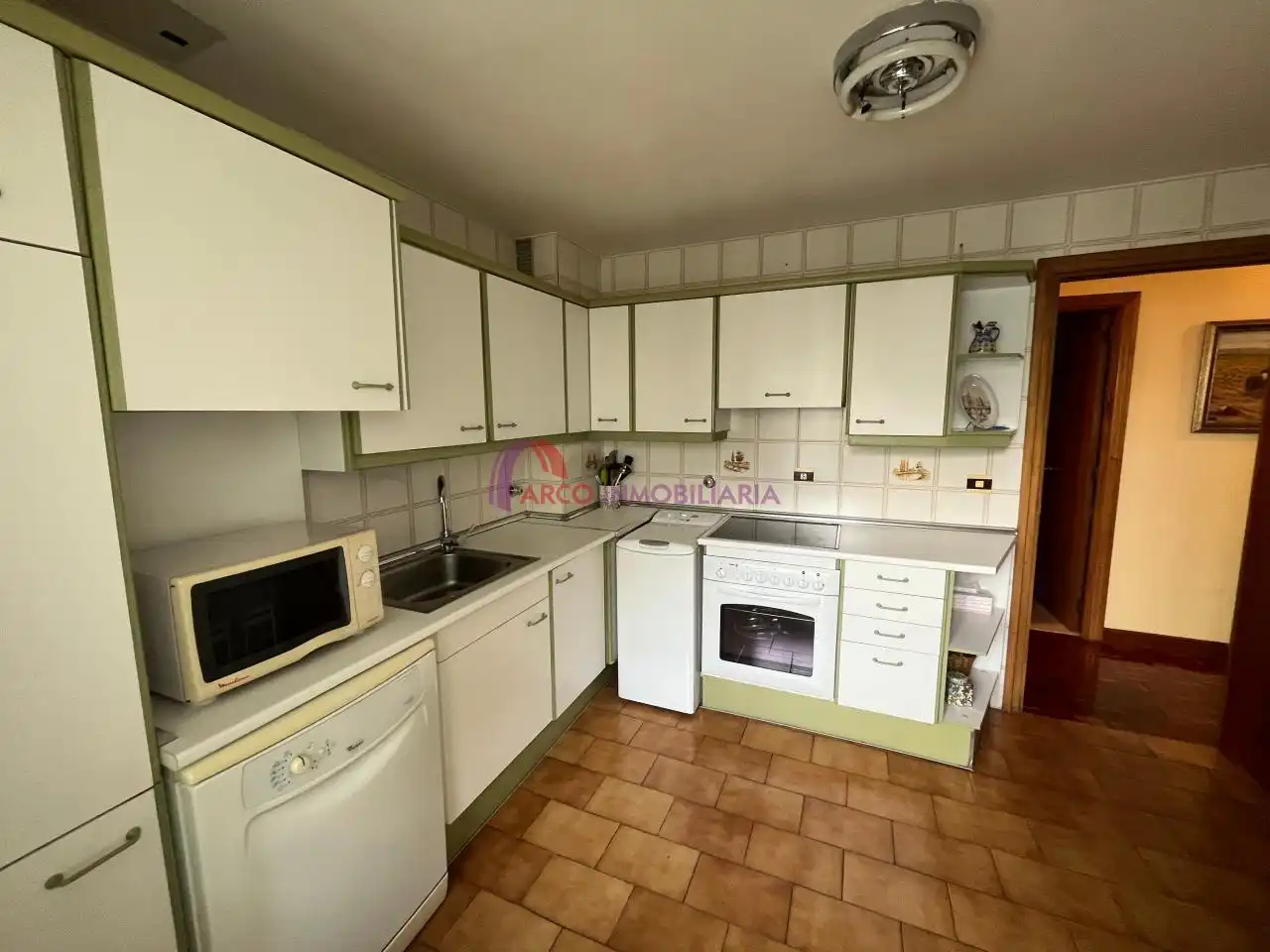 Cuina de Pis en venda en Burgos amb Calefacció, Parquet i Terrassa