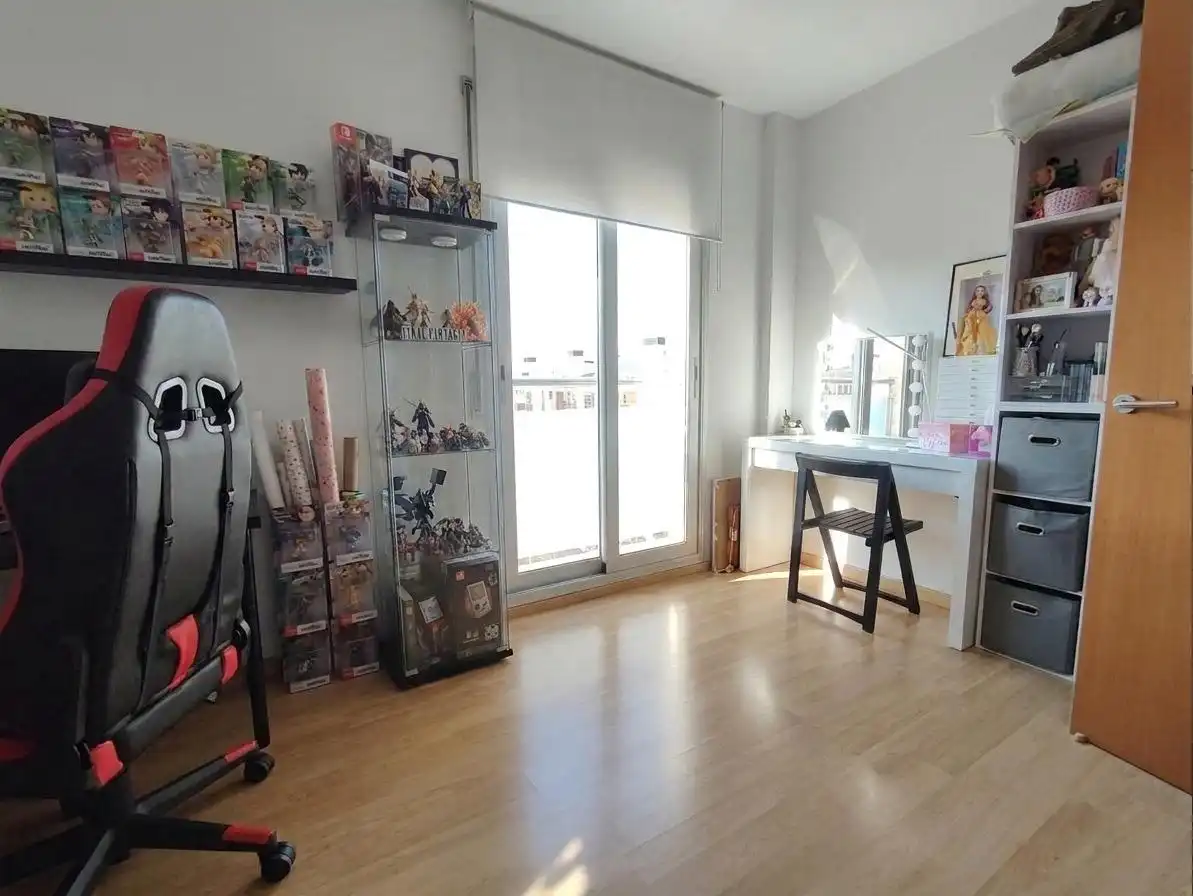Habitación de Piso en venta en Parets del Vallès con Aire acondicionado y Calefacción