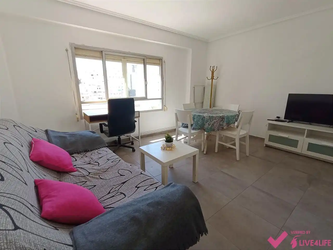 Living room of Flat for share in Valencia  with Heating and Furnished