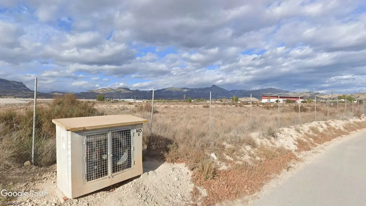 Terreny rústic en venda a Avinguda Verge de la Pau 43