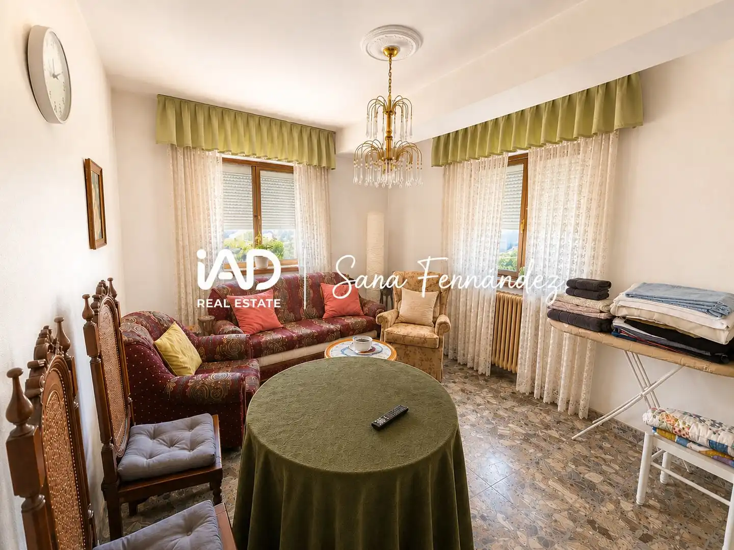 Sala de estar de Edificio en venta en Puebla de Sanabria
