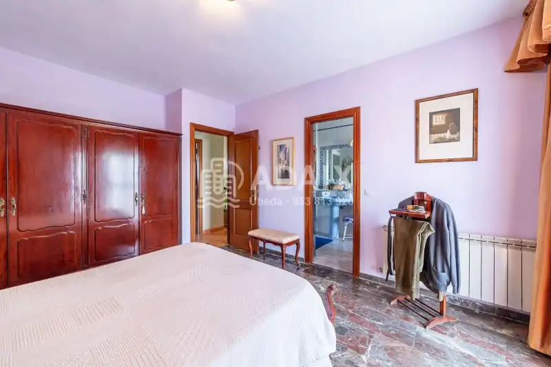 Bedroom of Houses for sale in Úbeda  with Air Conditioner, Heating and Terrace