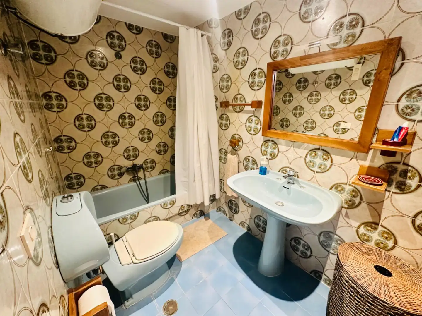 Baño de Apartamento de alquiler en Cullera con Aire acondicionado, Jardín privado y Terraza