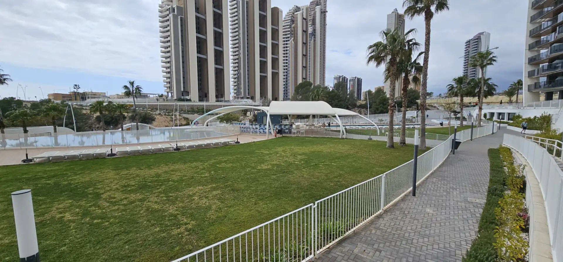 Mini appartamento con piscina in vendita a Avenida República Argentina, imagen 78