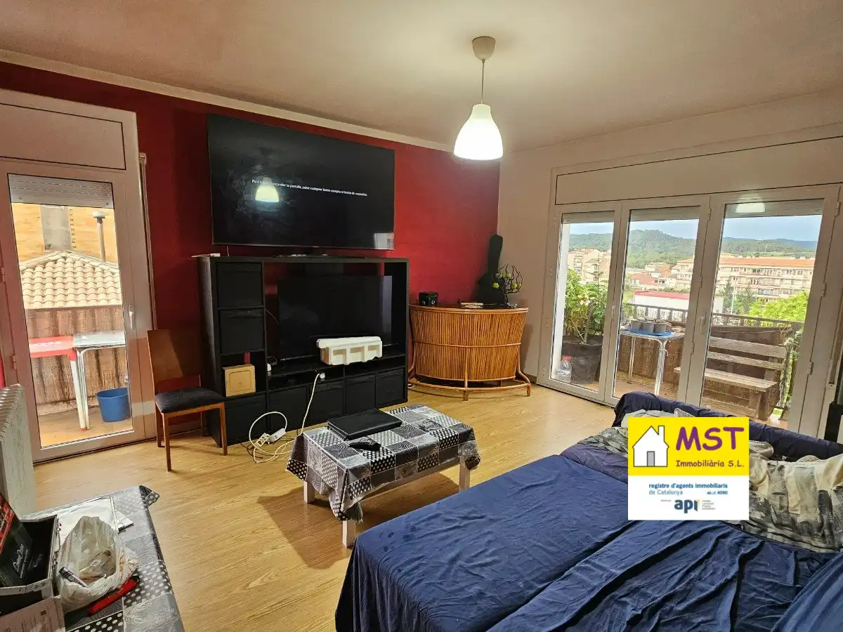 Sala de estar de Piso en venta en Navàs con Calefacción, Parquet y Terraza