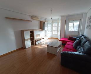 Living room of Flat to rent in Fuenlabrada  with Air Conditioner and Heating