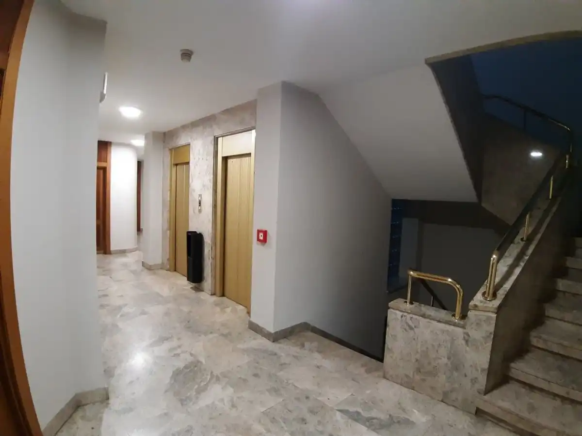 Oficina en venta en Burgos con Calefacción, Terraza y Trastero