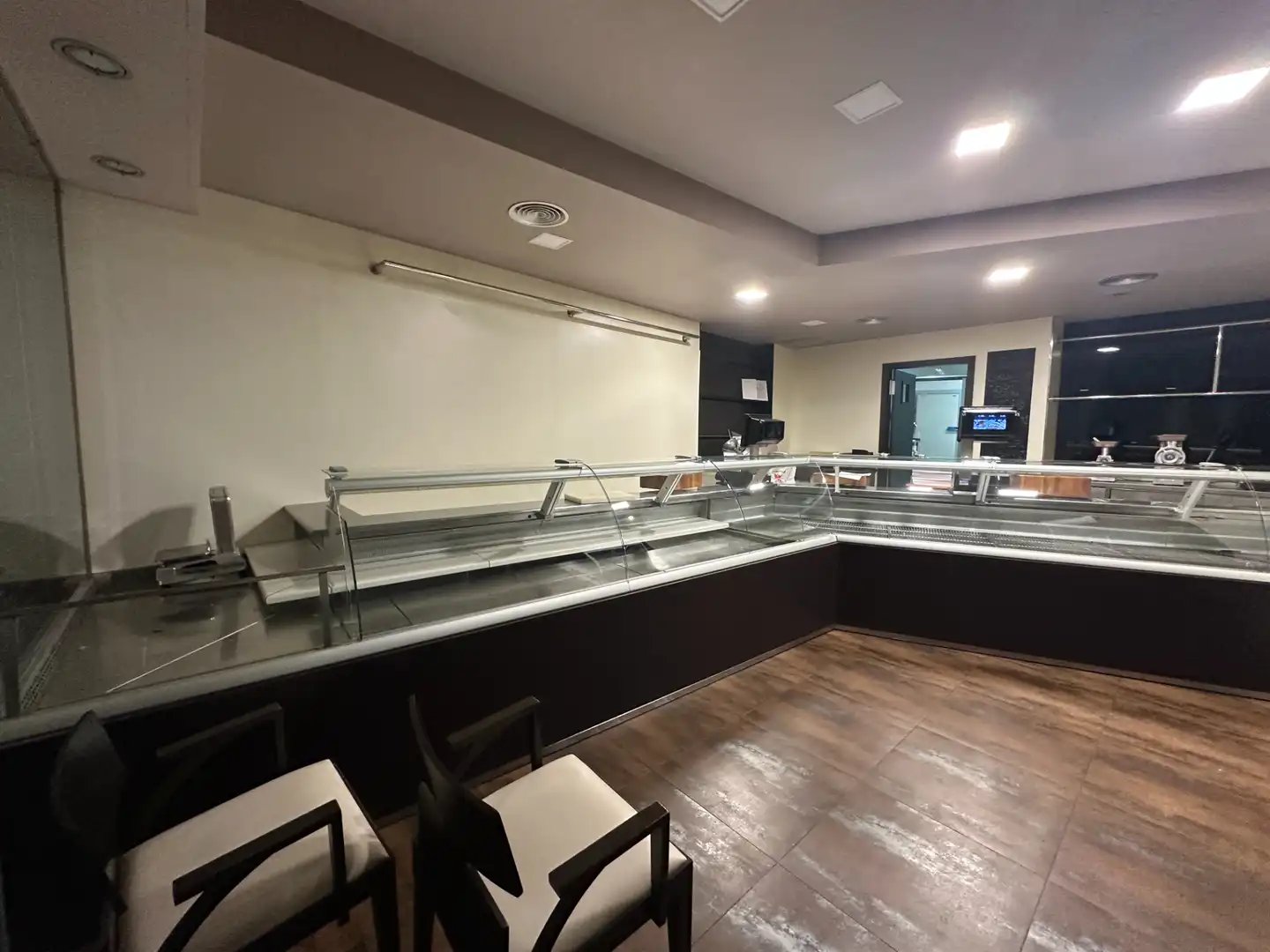 Local comercial en venta en La Bisbal d'Empordà, imagen 4