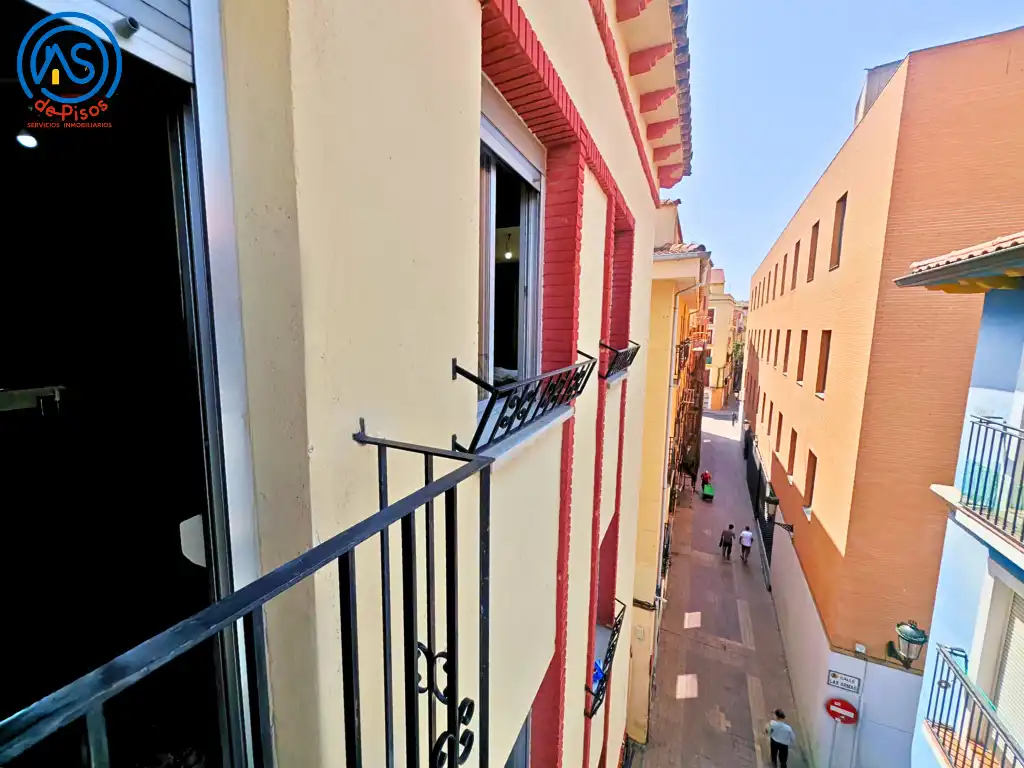 Terraza de Piso de alquiler en Zaragoza con Calefacción, Amueblado y Horno