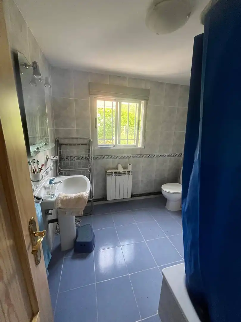 Bathroom of Houses for sale in El Casar de Escalona  with Heating, Terrace and Alarm