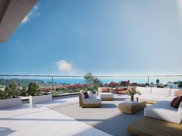 Àtic amb piscina en venda a Estepona Pueblo