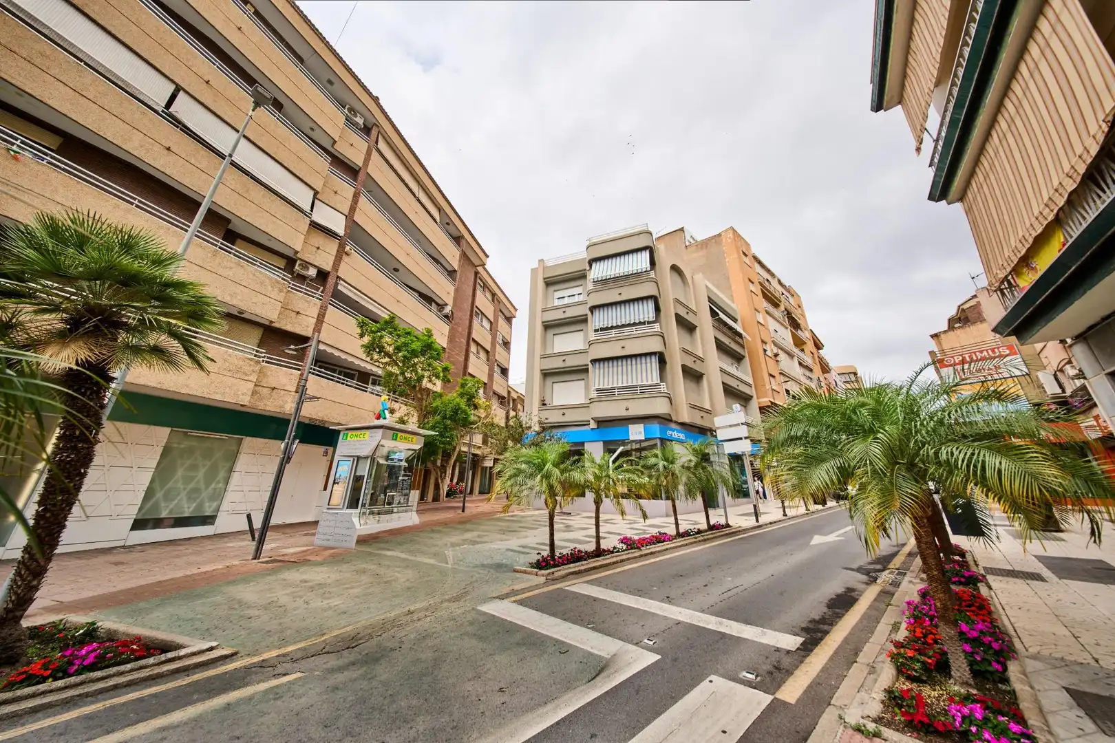 Vista exterior de Pis en venda en Motril amb Terrassa
