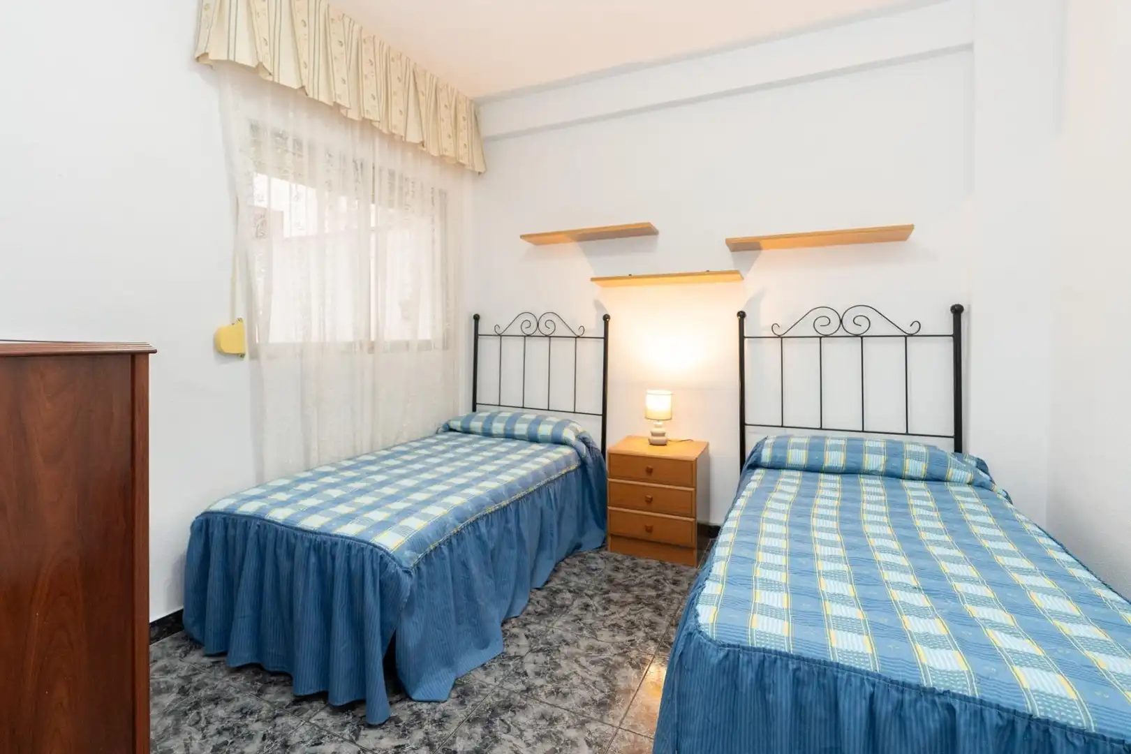 Habitación de Piso en venta en Motril con Amueblado