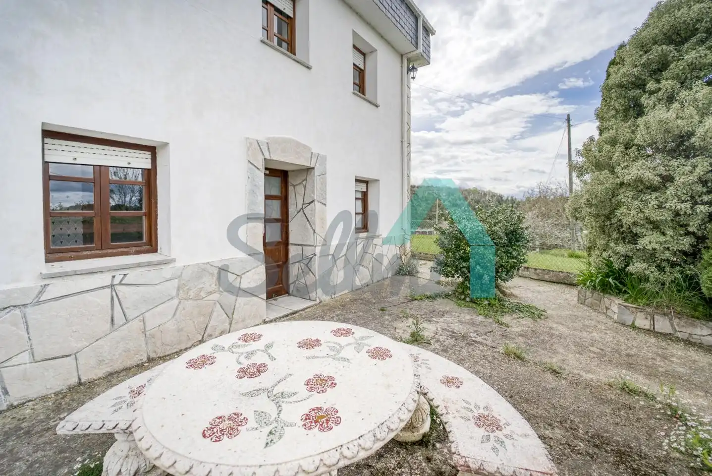 Vista exterior de Casa o chalet en venta en Castropol con Calefacción y Jardín privado