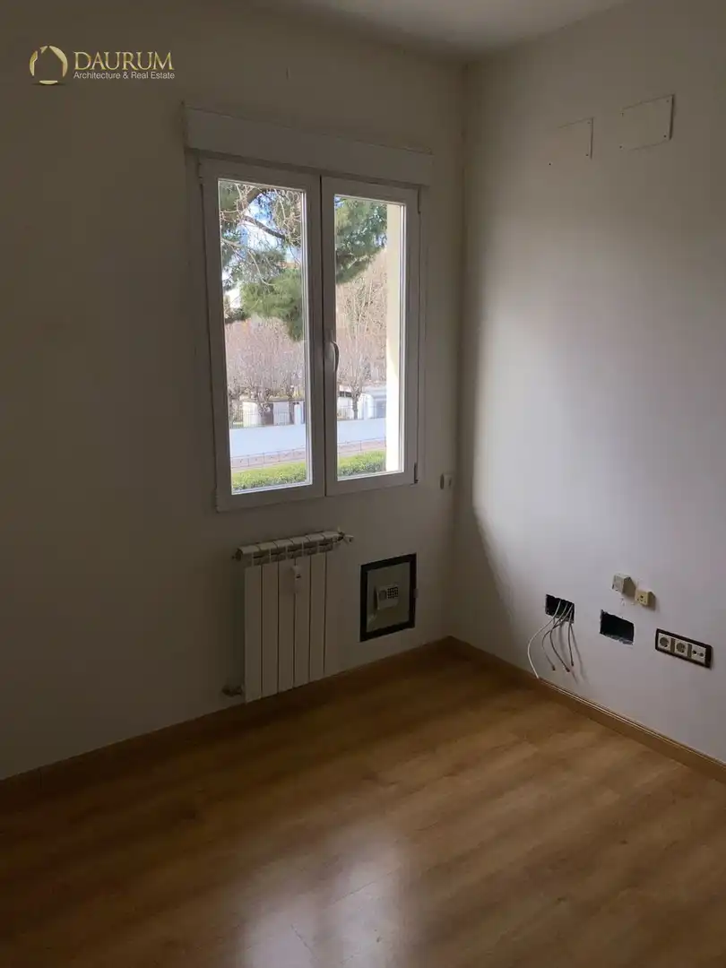 Schlafzimmer von Wohnung zum Verkauf in Madrid mit Klimaanlage, Heizung und Terrasse