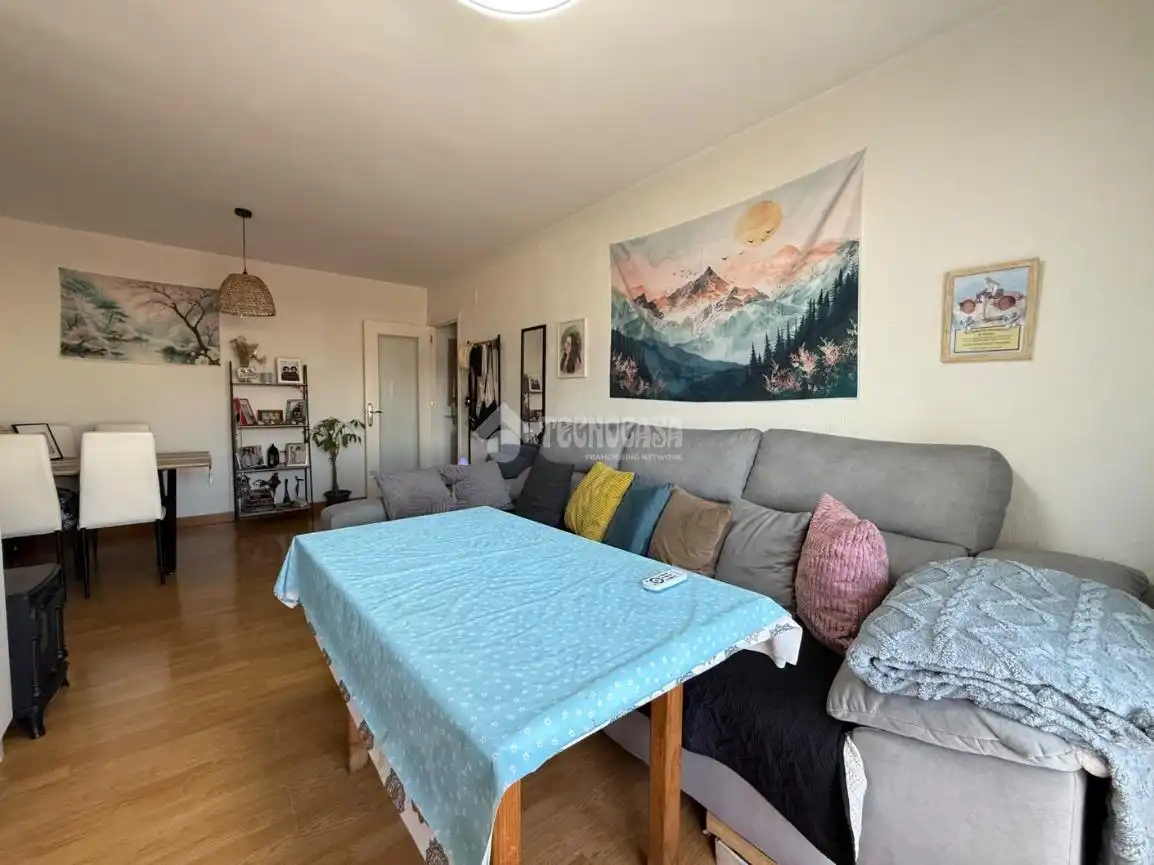 Piso con terraza en venta en La Hispanidad - Verdeluz, imagen 2