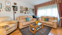 Living room of Flat for sale in  Madrid Capital