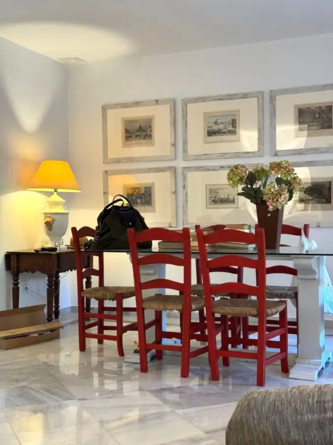 Menjador de Apartament de lloguer en Sotogrande amb Aire condicionat, Calefacció i Terrassa