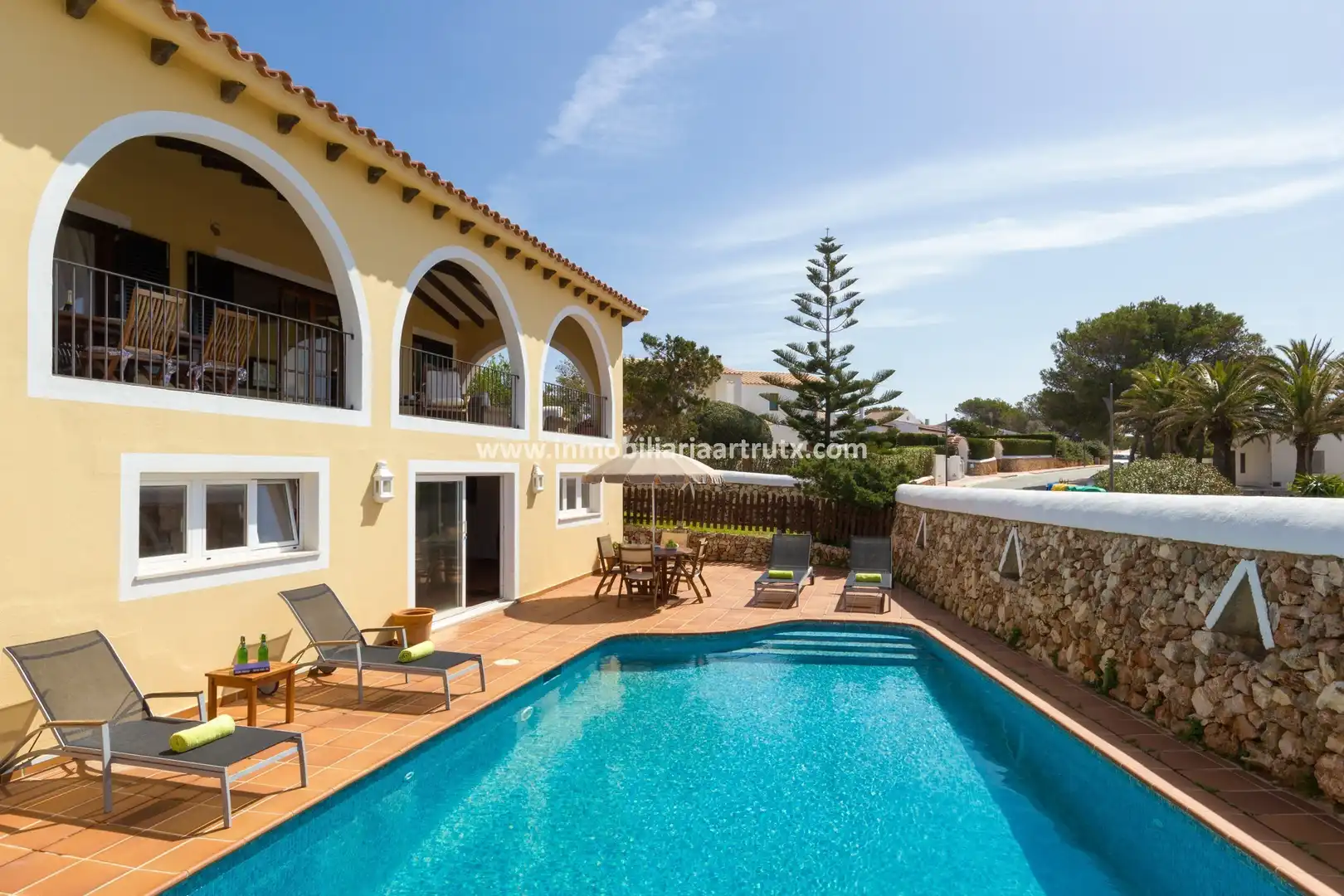 Vista exterior de Casa o xalet en venda en Ciutadella de Menorca amb Aire condicionat, Calefacció i Terrassa