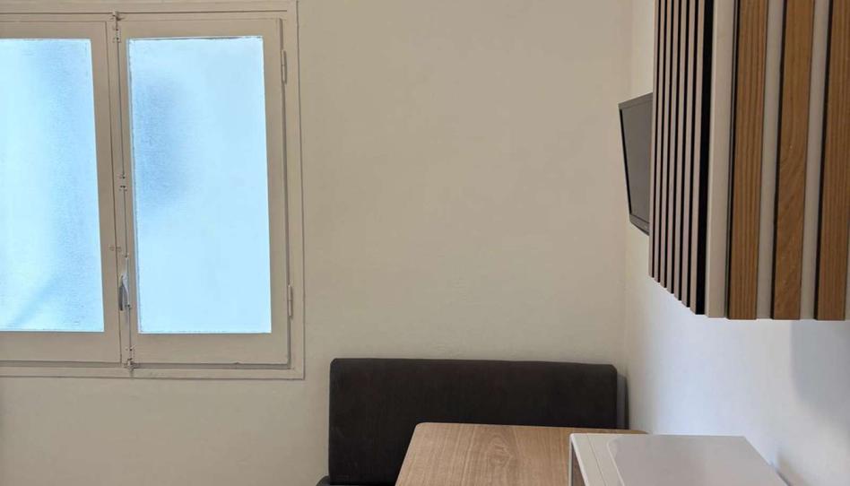 Foto 1 de Estudi per a compartir a Vila de Gràcia, Barcelona