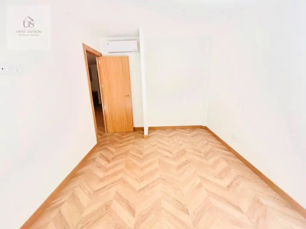 Flat for sale in Madrid  with Terrace