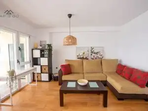Sala d'estar de Pis de lloguer en Almuñécar amb Aire condicionat, Terrassa i Moblat