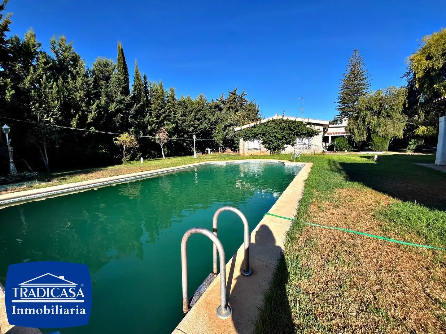 Swimming pool of Detached homes for sale in Jerez de la Frontera  with Air Conditioner, Private garden and Terrace