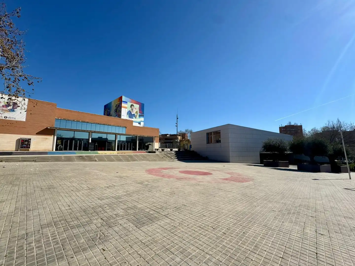 Exterior view of Flat for sale in Canovelles  with Air Conditioner and Oven