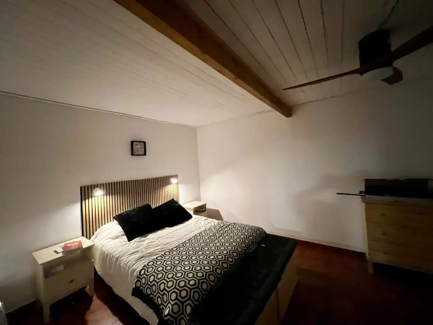 Dormitori de Casa o xalet en venda en Frades de la Sierra amb Piscina