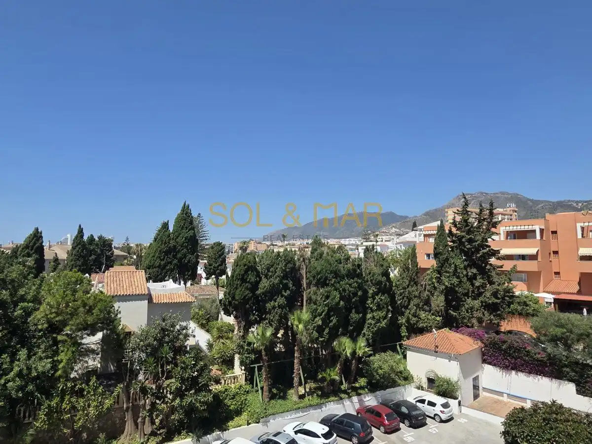 Außenansicht von Wohnung zum Verkauf in Torremolinos mit Klimaanlage, Heizung und Terrasse
