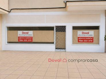 Local comercial en venda a O Porriño
