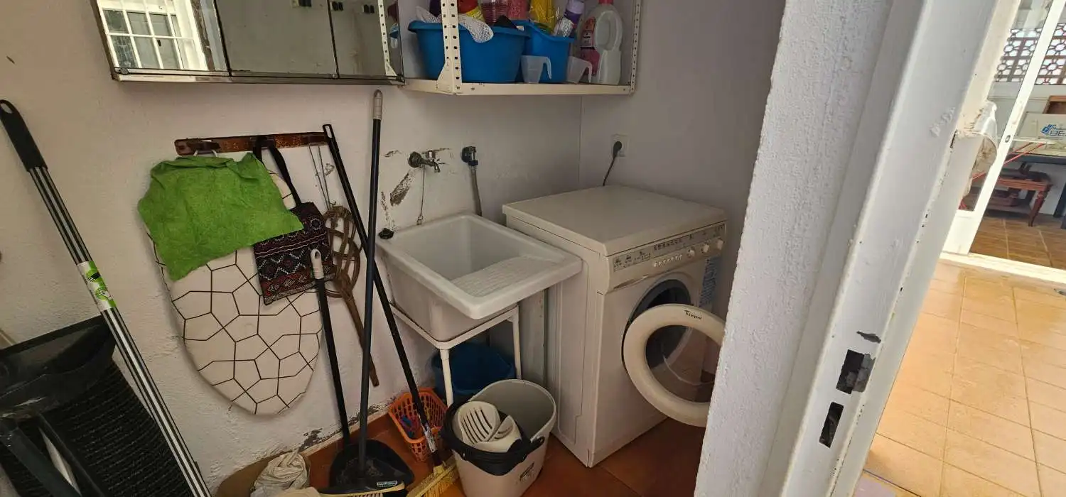 Einfamilien-Reihenhaus zum Verkauf in Torrevieja mit Terrasse, Möbliert und Alarm