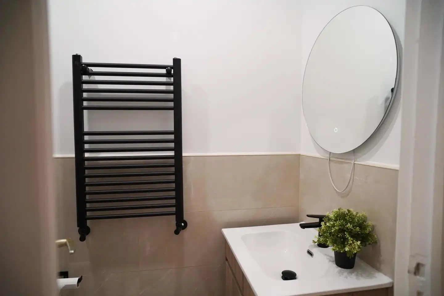Baño de Piso para compartir en Madrid con Aire acondicionado, Calefacción y Terraza