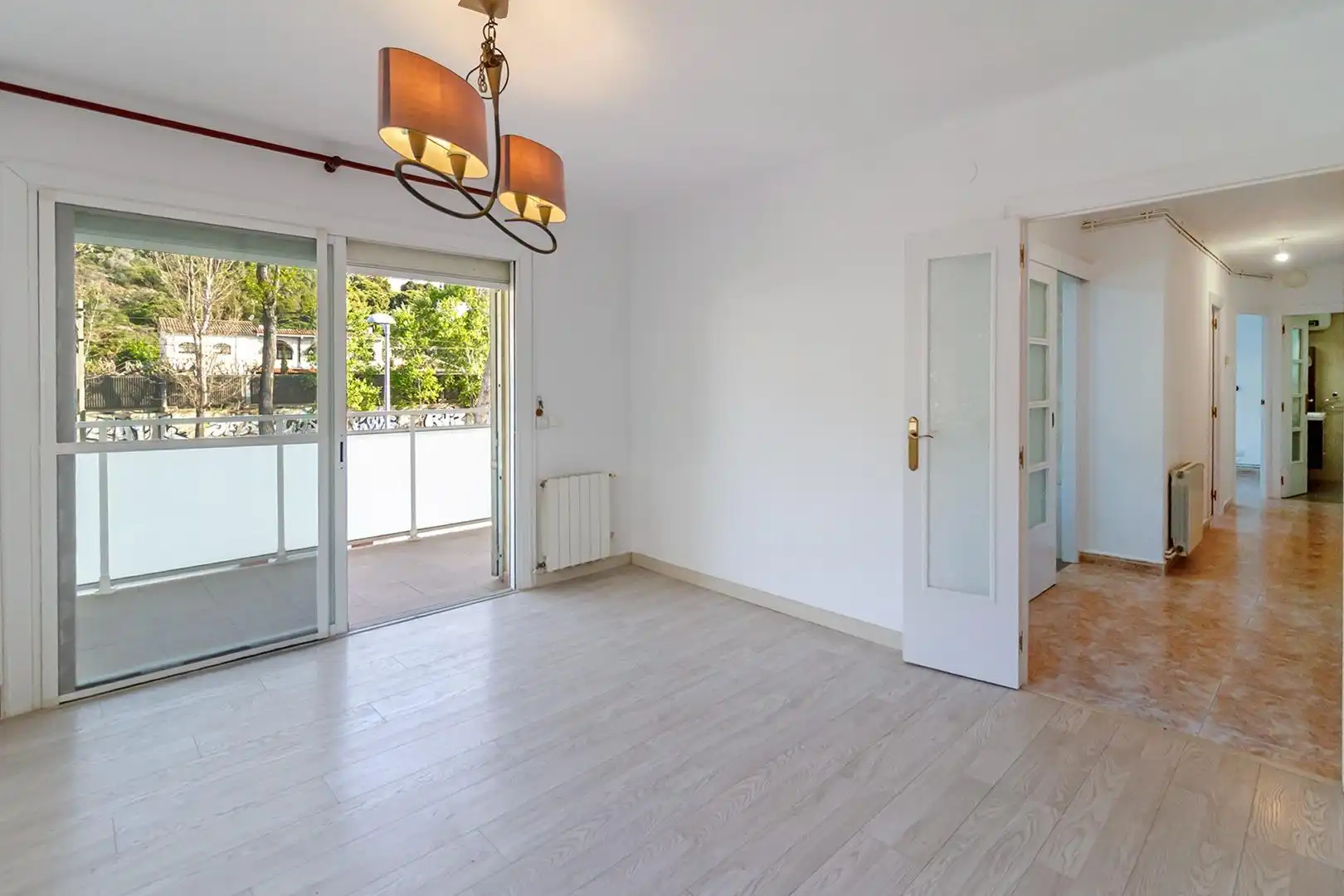 Wohnung zum Verkauf in Castelldefels mit Klimaanlage, Heizung und Terrasse