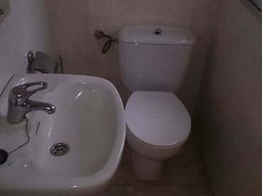 Casa aparellada en venda a Santos Martires