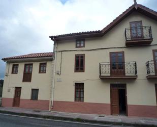 Vista exterior de Finca rústica en venda en Camargo amb Balcó