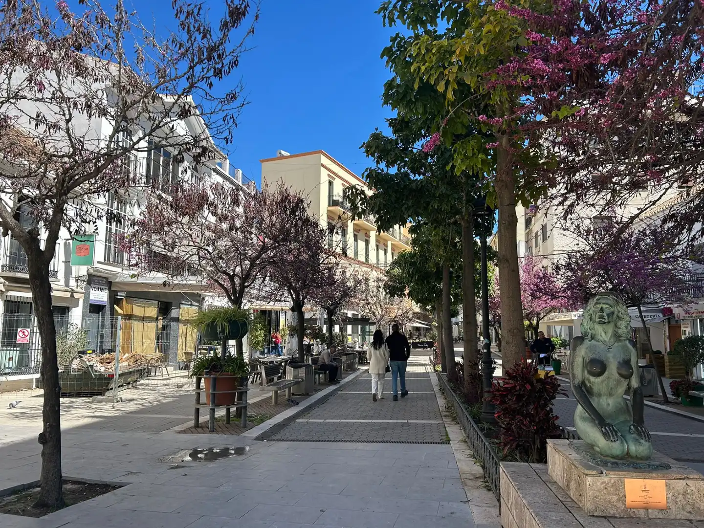 Außenansicht von Wohnung zur Miete in Estepona mit Klimaanlage, Möbliert und Internet