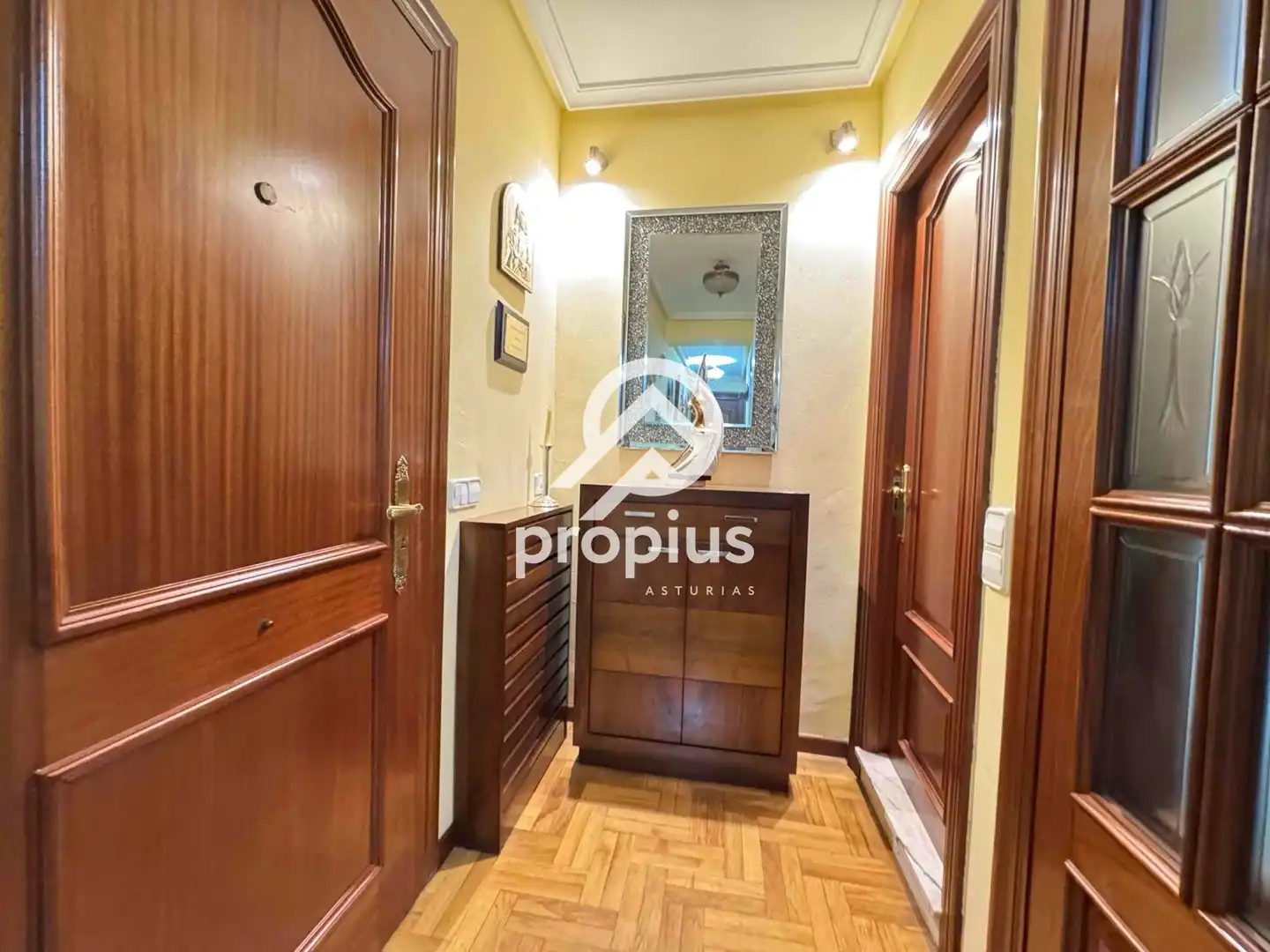 Piso en venta en Pedro Antonio Menendez, Parque San Francisco - Uría