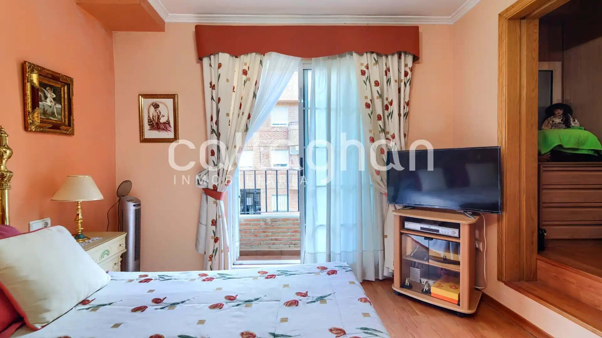Dormitori de Casa adosada en venda en Sedaví amb Aire condicionat, Calefacció i Terrassa