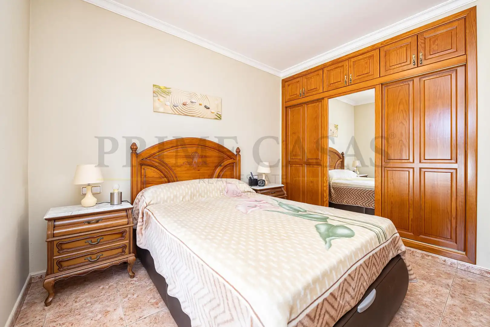 Dormitori de Casa adosada en venda en Santa Lucía de Tirajana amb Aire condicionat, Terrassa i Moblat