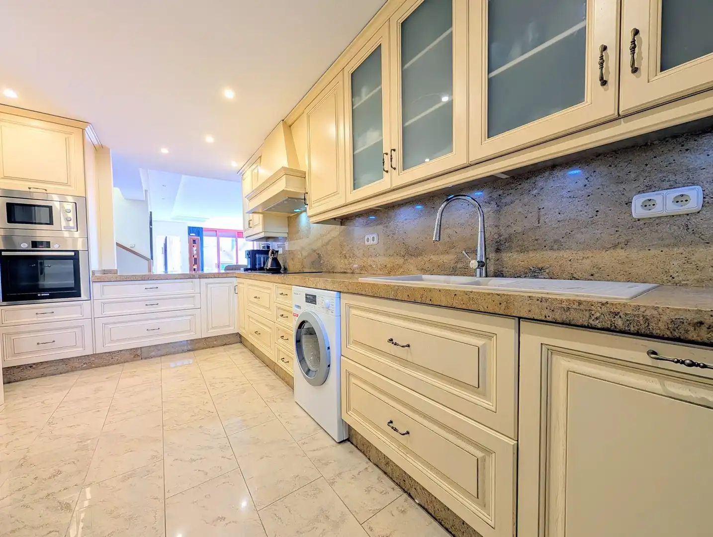 Cocina de Ático en venta en Estepona con Aire acondicionado, Calefacción y Terraza