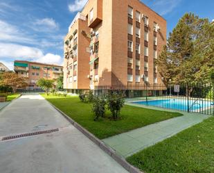 Piscina de Pis en venda en  Granada Capital amb Aire condicionat, Terrassa i Balcó