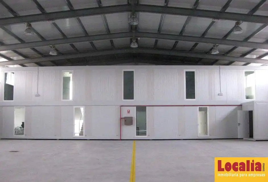 Nave industrial in affitto a La Albericia, imagen 4