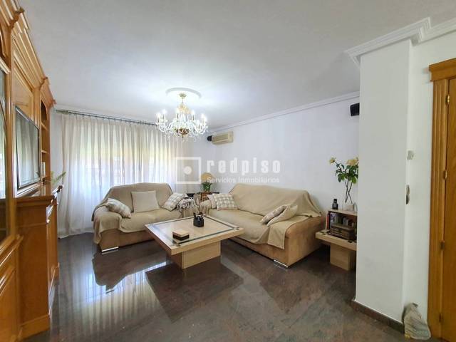 Casa-chalet en Venta en Sector 3