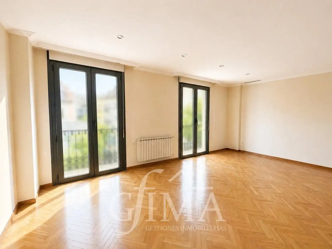 Bedroom of Flat for sale in Tomelloso  with Air Conditioner, Heating and Parquet flooring
