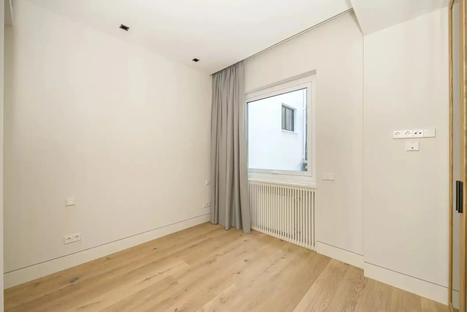 Schlafzimmer von Wohnung zum Verkauf in Madrid mit Klimaanlage, Heizung und Abstellraum