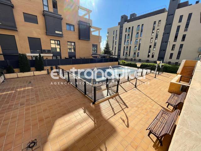 Estudio en Alquiler en Avenida del Euro en PAU de Carabanchel